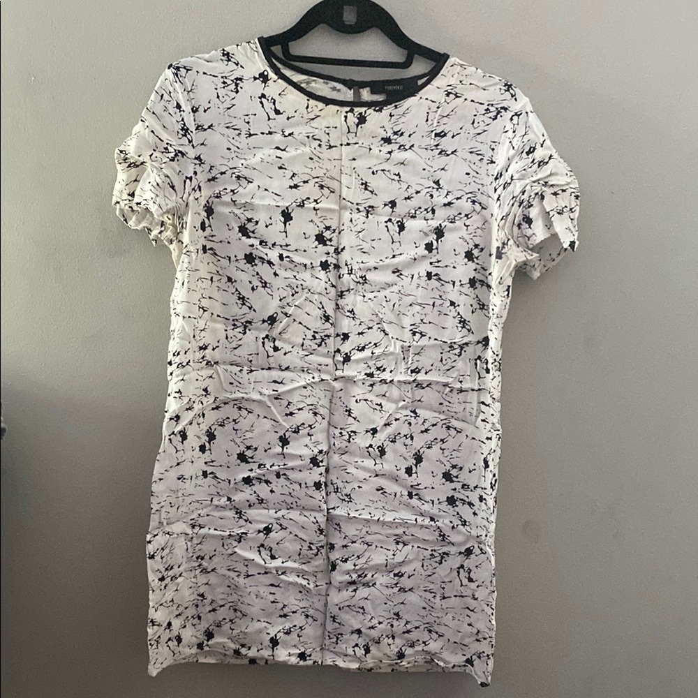 Forever 21 Monochrome Splatter T-Shirt Dress